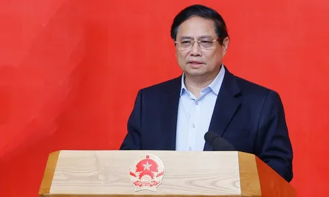 Thủ tướng chủ trì phiên họp thứ tư Tiểu ban Kinh tế-xã hội Đại hội XIV