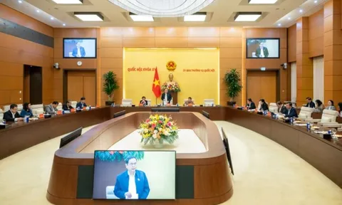 Ban Thường vụ Đảng uỷ Quốc hội họp về việc phục vụ sắp xếp tinh gọn bộ máy