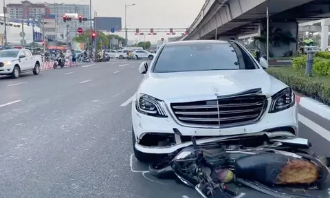 Vụ nữ tài xế Mercedes tông nhiều xe máy ở TP.HCM: Một nạn nhân đã tử vong