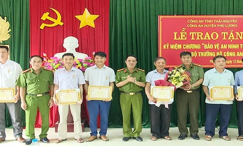 Quy định mới về tiêu chuẩn xét tặng Kỷ niệm chương 'Bảo vệ an ninh Tổ quốc'