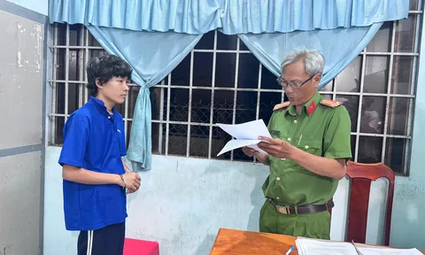 Bắt khẩn cấp thiếu niên 16 tuổi sát hại 2 mẹ con