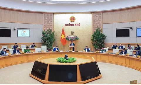 Tiếp tục đổi mới mạnh mẽ tư duy trong xây dựng, hoàn thiện pháp luật