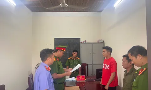 Khởi tố, bắt tạm giam TikToker Dưỡng Dướng Dường