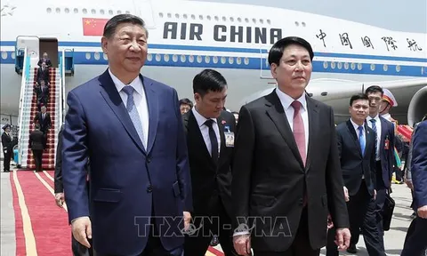 Tổng Bí thư, Chủ tịch nước Trung Quốc Tập Cận Bình đến Hà Nội, bắt đầu chuyến thăm cấp Nhà nước tới Việt Nam