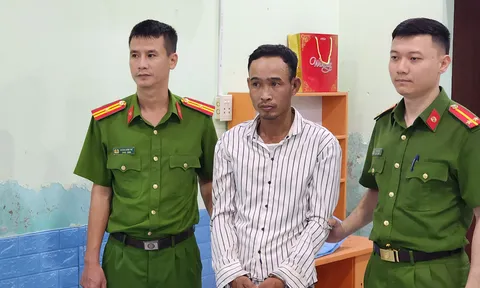Bắt đối tượng dùng rựa đe dọa, cướp điện thoại của người phụ nữ