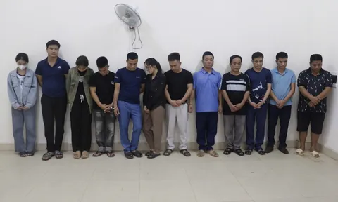 Phá đường dây rửa tiền, đánh bạc xuyên quốc gia, giao dịch hàng trăm tỷ đồng