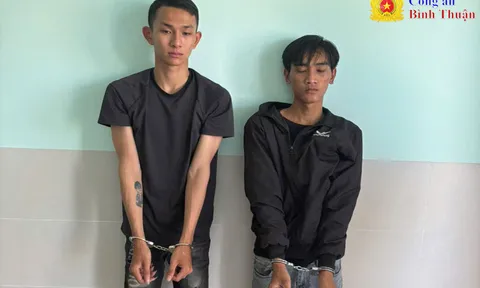 Bắt 2 đối tượng dùng hung khí đe dọa, cướp tài sản người đi đường