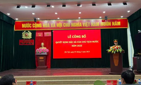Công an Hà Nội công bố quyết định đặc xá năm cho 139 phạm nhân