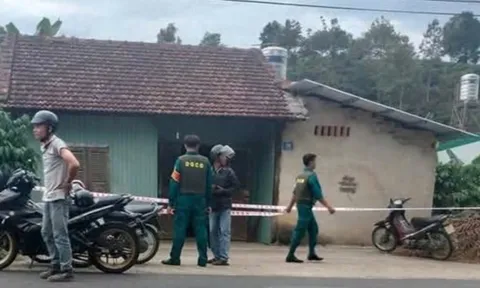 Chủ nhà phát hiện thi thể đang phân hủy trong nhà tắm sau 1 năm đi vắng