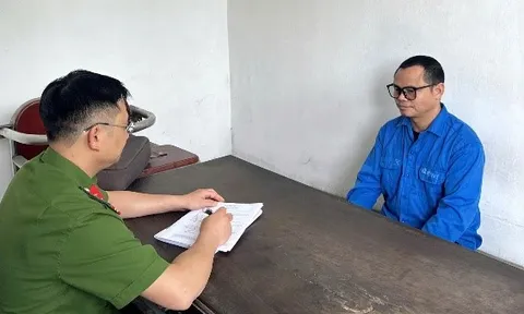 Bắt đối tượng dùng sổ đỏ giả để lừa đảo chiếm đoạt gần 500 triệu đồng