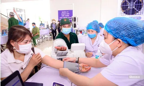 Miễn viện phí toàn dân: Chú trọng phát triển y tế cơ sở, thu hút bác sĩ giỏi về tuyến dưới