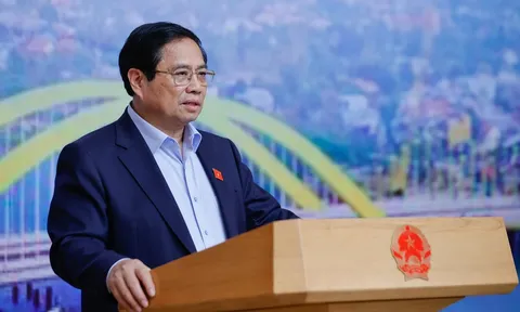 Thủ tướng chủ trì Phiên họp về các công trình, dự án ngành GTVT