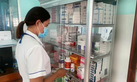 Yêu cầu đẩy mạnh kê đơn thuốc điện tử, liên thông đơn thuốc và bán thuốc theo đơn