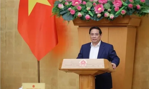 Thủ tướng: Không cầu toàn, không nóng vội trong xây dựng luật