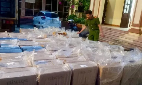Triệt phá đường dây buôn bán thuốc lá giả qua mạng xã hội