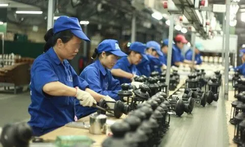 Chế độ đối với người lao động trong cơ sở công nghiệp quốc phòng, an ninh nòng cốt
