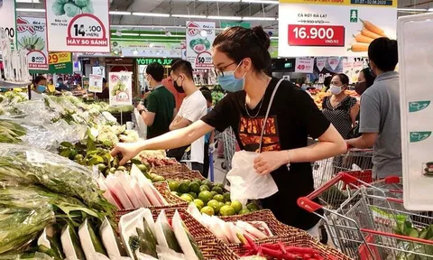 Thủ tướng Chính phủ yêu cầu tăng cường chấp hành quy định pháp luật về giá