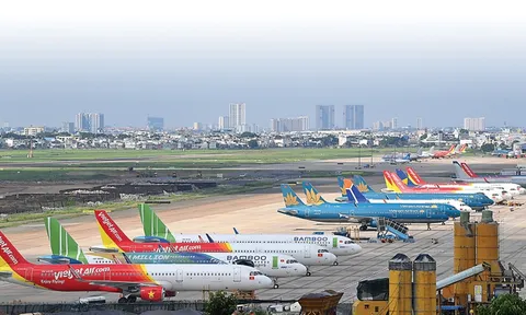 Phát triển kinh tế hàng không cạnh tranh, công bằng và chống độc quyền
