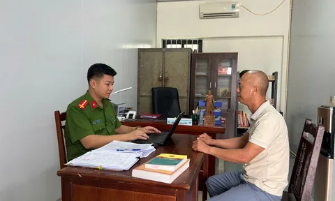 Bắt tạm giam 2 đối tượng trong vụ cháy xưởng phế liệu ở Hưng Yên