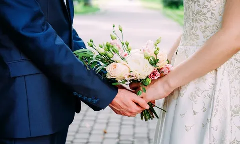 Kết hôn khi mới 17 tuổi có bị phạt?