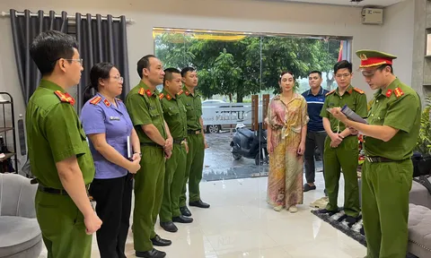 Khởi tố 2 đối tượng về tội 'trốn thuế'