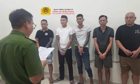 Tạm giữ nhóm đối tượng bắt giữ người trái pháp luật