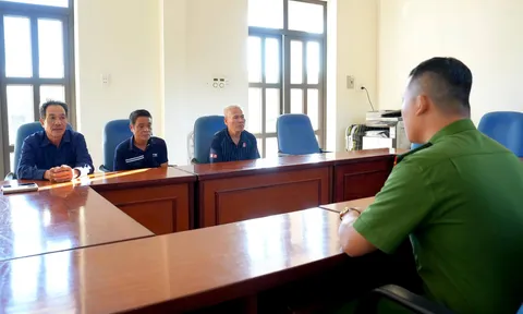 Khởi tố 3 bảo vệ dùng gậy đánh tài xế xe ôm trước sảnh bệnh viện
