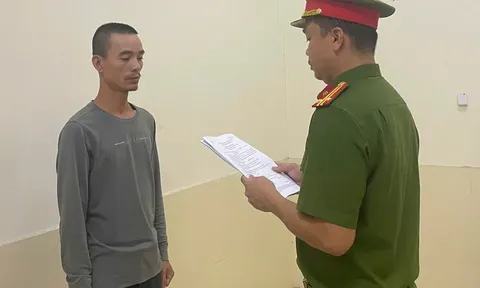Bắt đối tượng đột nhập cửa hàng Thế giới di động trộm tài sản