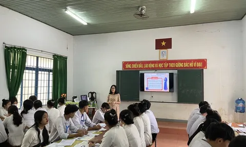 Đề xuất quy định chế độ làm việc đối với giáo viên cơ sở giáo dục thường xuyên
