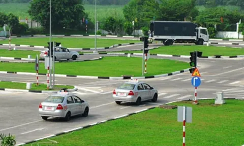 Đề xuất sửa quy định về hoạt động đào tạo và sát hạch lái xe