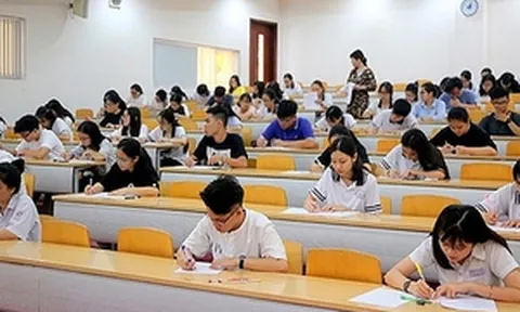 Đề xuất quy định tổ chức thi đánh giá năng lực ngoại ngữ và tiếng Việt