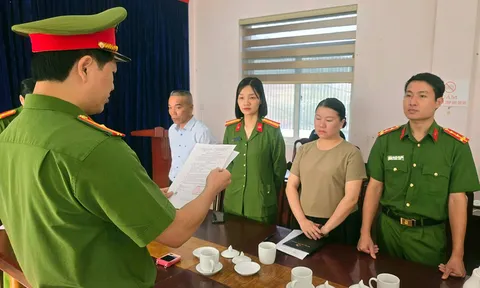 Bắt tạm giam cán bộ Phòng Kinh tế UBND xã ở tỉnh Lào Cai về tội nhận hối lộ