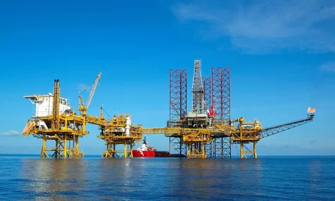 Xử lý khó khăn, vướng mắc trong giao quyền phê duyệt một số nội dung trong hoạt động dầu khí
