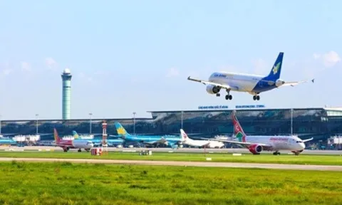 Bộ Xây dựng sẽ quyết định giá tối đa vé máy bay nội địa hạng phổ thông