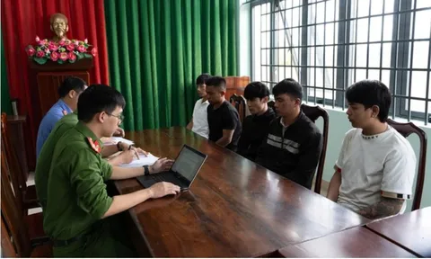 Bắt giữ 8 đối tượng đòi tiền bảo kê ở hội chợ