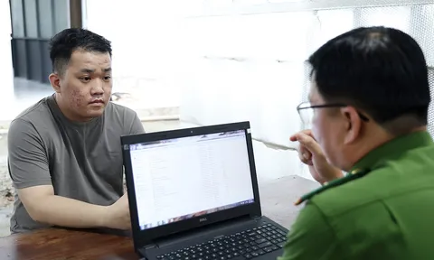 Bắt tạm giam quản lý và nhân viên nhà nghỉ chứa mại dâm