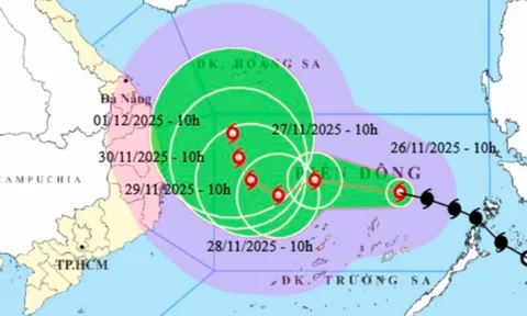 Thủ tướng yêu cầu triển khai các biện pháp cần thiết cao nhất để phòng, tránh, ứng phó bão số 15