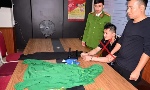 Bắt đối tượng người nước ngoài đập kính hàng loạt ô tô để trộm cắp tài sản