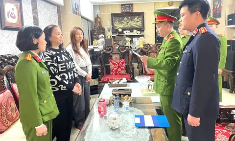 Bắt tạm giam vợ chồng Giám đốc Công ty vàng bạc Kim Chung