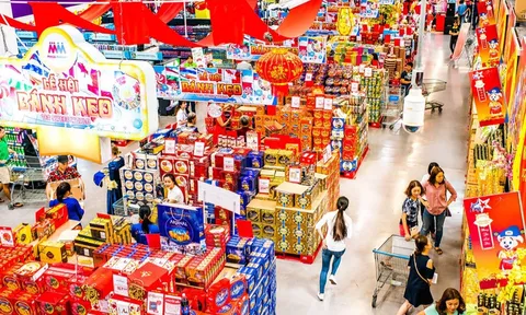 Thủ tướng yêu cầu khẩn trương khắc phục hậu quả thiên tai, phục hồi sản xuất kinh doanh, đẩy mạnh tiêu dùng, phục vụ nhu cầu Tết của Nhân dân