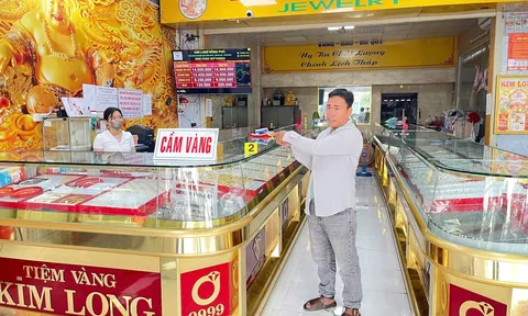 Khởi tố đối tượng mang vàng giả đi cầm cố, lừa đảo gần 200 triệu đồng