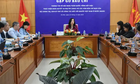 Tạo nền tảng chính sách về công tác người Việt Nam ở nước ngoài trong giai đoạn mới