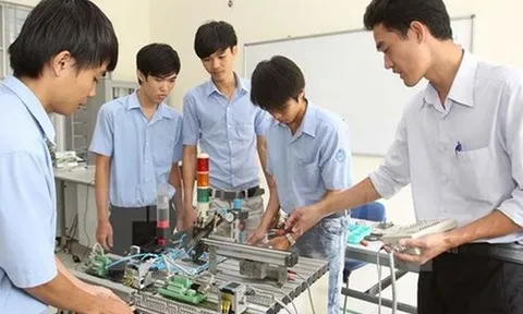Chế độ phụ cấp nhà giáo trong cơ sở giáo dục nghề nghiệp công lập