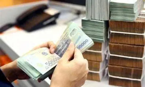 Bộ Nội vụ trả lời kiến nghị cử tri liên quan phân cấp, phân quyền và chế độ tiền lương cán bộ