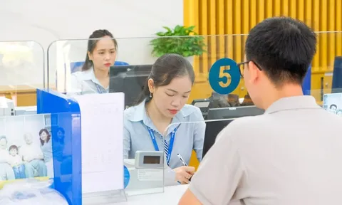 Tổ chức tín dụng được chiết khấu những loại công cụ chuyển nhượng, giấy tờ có giá nào?