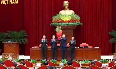 Ban Chấp hành Trung ương Đảng khóa XIV tiến hành Hội nghị lần thứ nhất