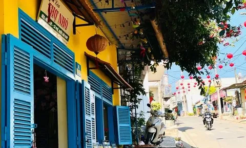 Phố đêm chợ nhỏ Pleiku