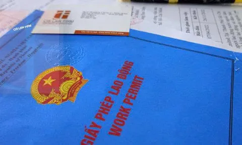 Hồ sơ miễn giấy phép lao động cho giáo viên nước ngoài gồm những gì?