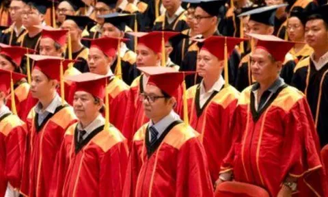 Điều kiện được phong tặng danh hiệu Tiến sĩ danh dự, Giáo sư danh dự