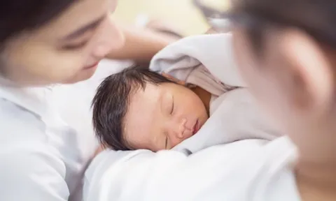 Đề xuất hỗ trợ 2 triệu đồng cho phụ nữ sinh đủ hai con trước 35 tuổi